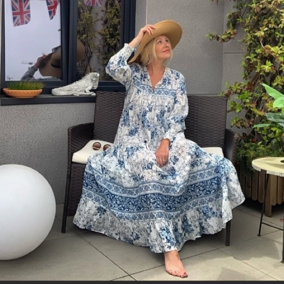 blue and white maxi dress zara Blue And White Dress Woman